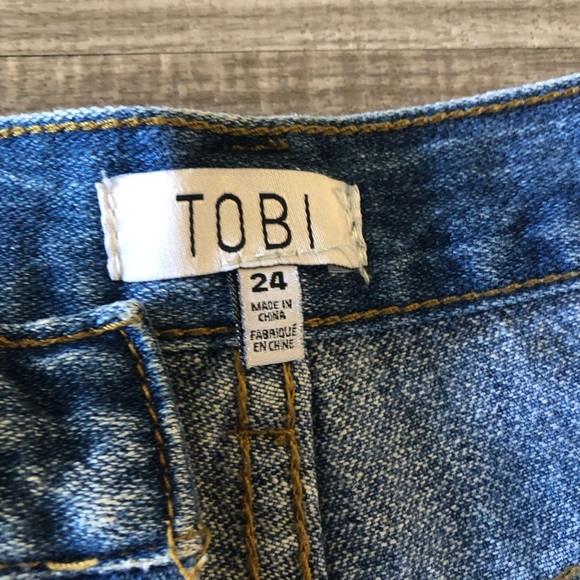 Distressed denim shorts - Picture 4 of 4